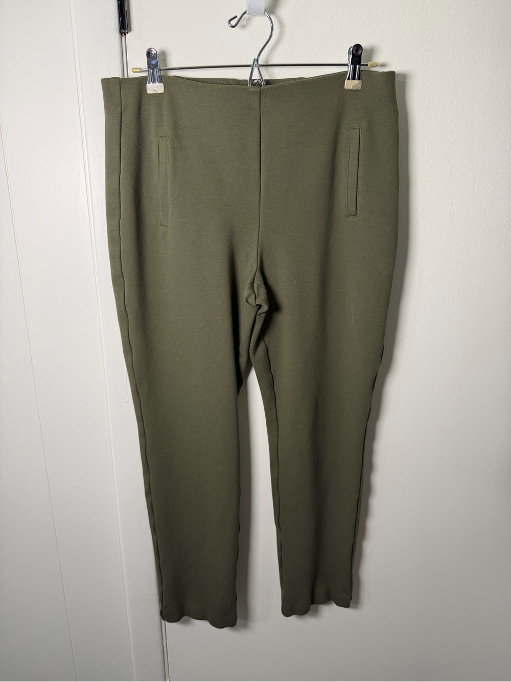 Chico’s Women’s Ankle Pants | Olive Stretch Pull‑On | GUC